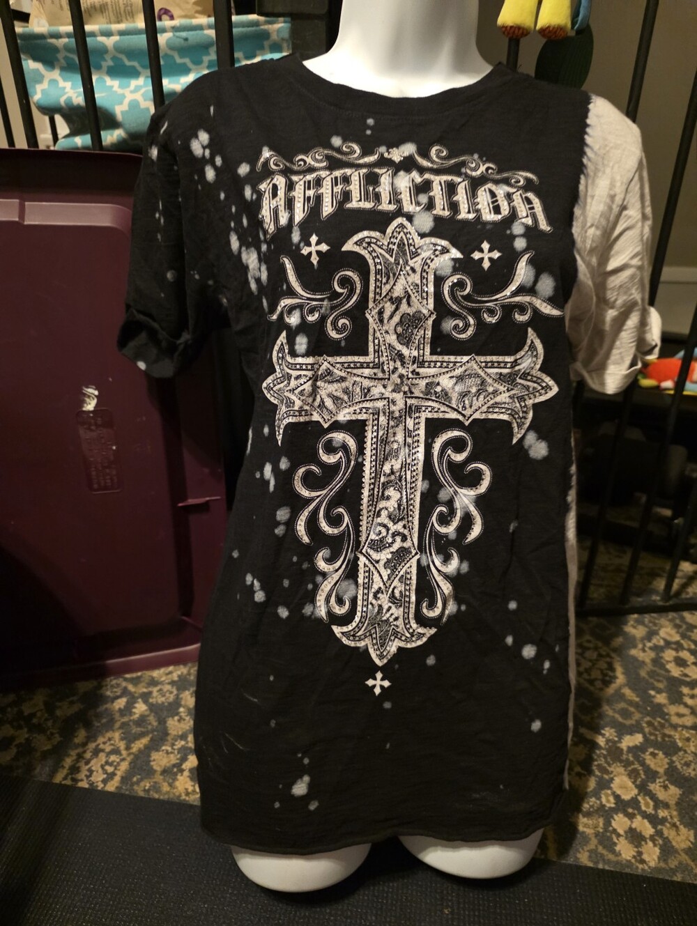 Affliction Short Sleeve T-shirt Size Small